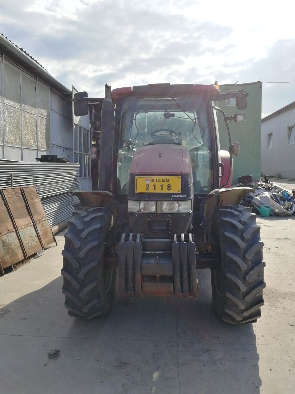 Vând tractor Case MXU 100