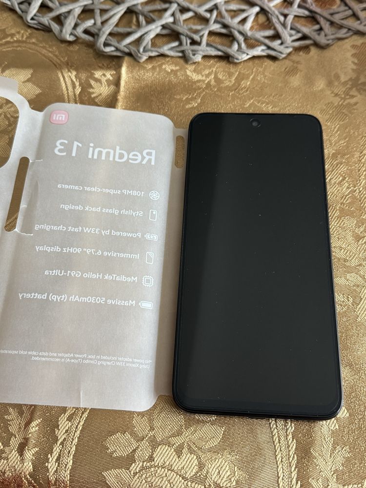Телефон Redmi 13