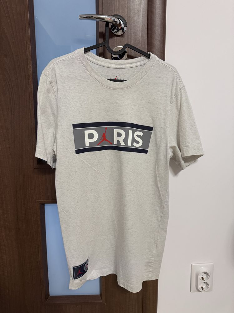 Tricou Jordan PSG gri, mărimea S, condiție foarte bună
