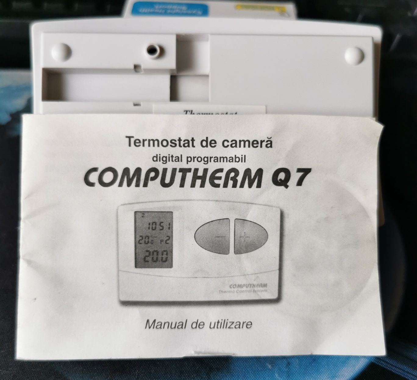 Termostat de cameră programabil cu fir COMPUTHERM Q7