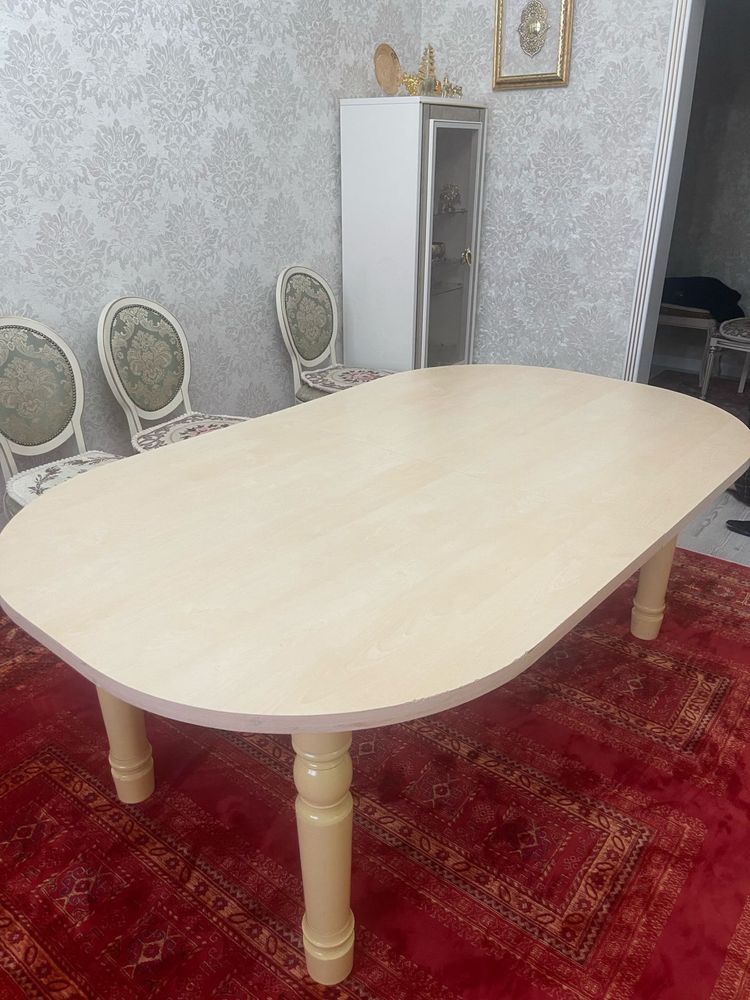Продам стол из дерева