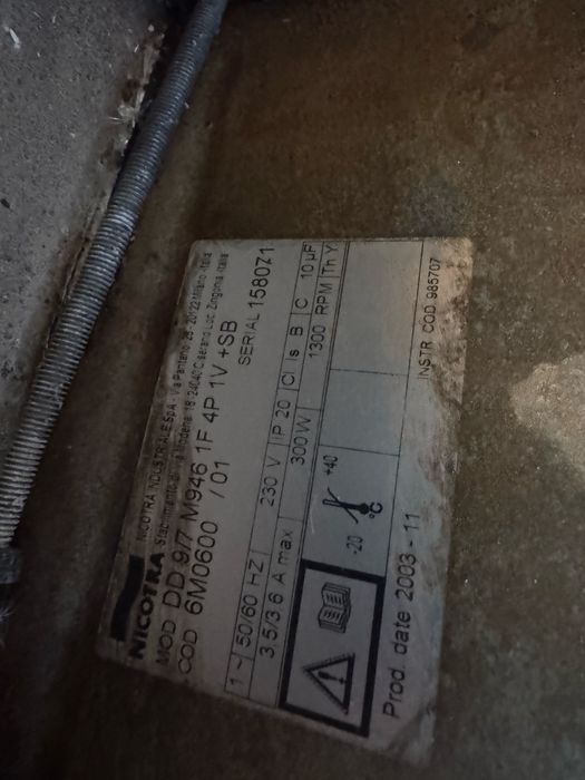 Motor hota profesional nicotra gebhardt 300w , 230v , 1300 rpm sm