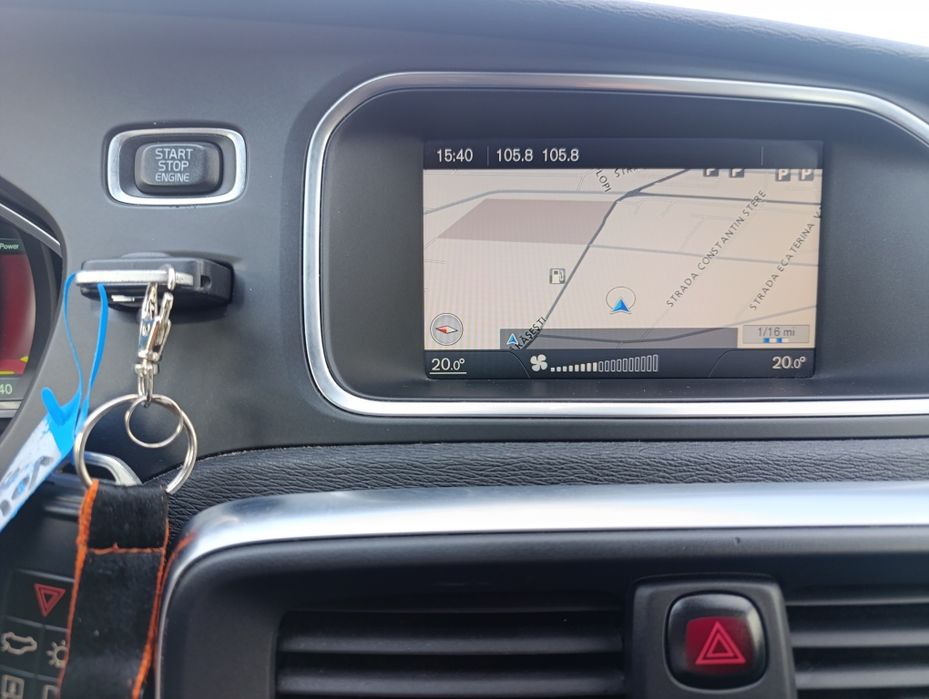 VOLVO V40  R -design. Recent înmatriculată. URGENT !!!