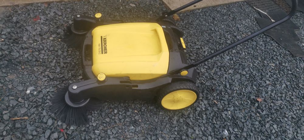 Karcher KM 70/20 C matura pt curte, hala, garaj