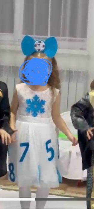 Платье на девочку 5-6 лет