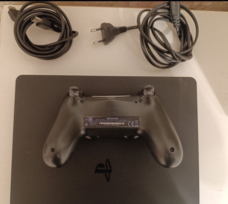 PlayStation 4 Slim 500GB