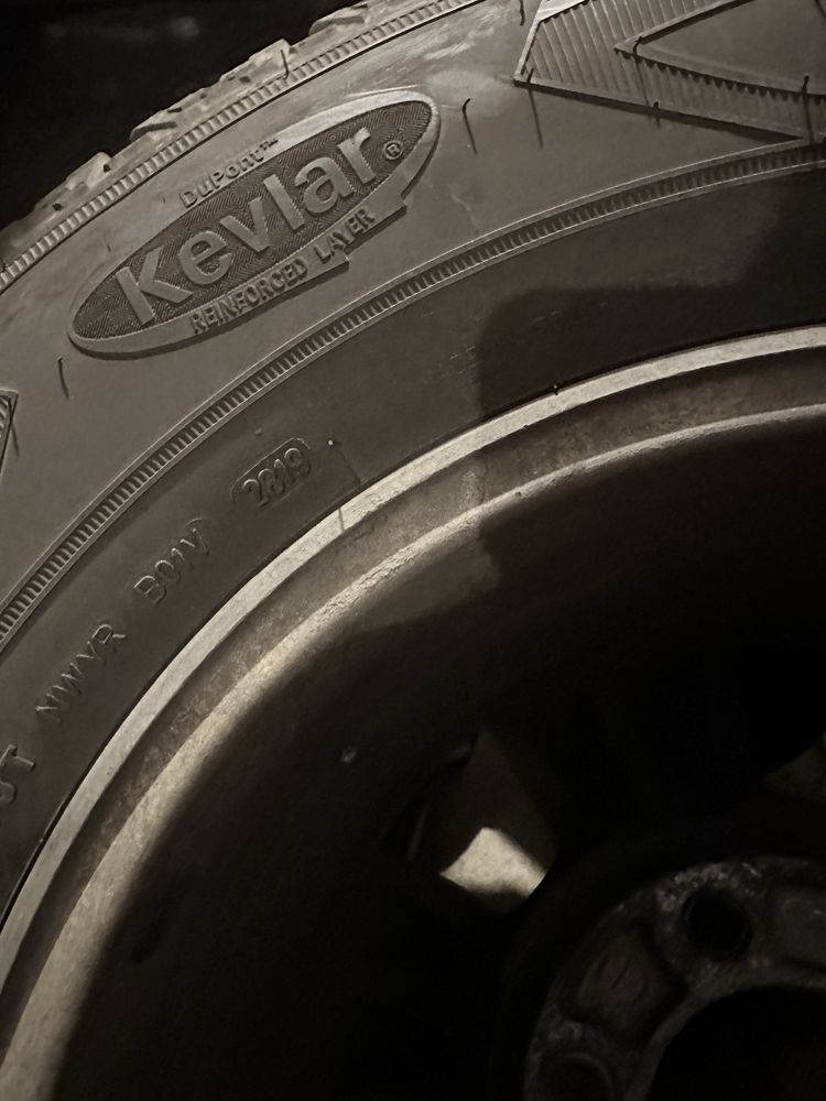 Джанти с гуми Good Year Wrangler 255 70 15
