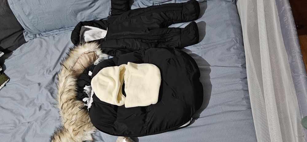 Продам конверт комбинезон тёплый, для новорожденных до 6 месяцев