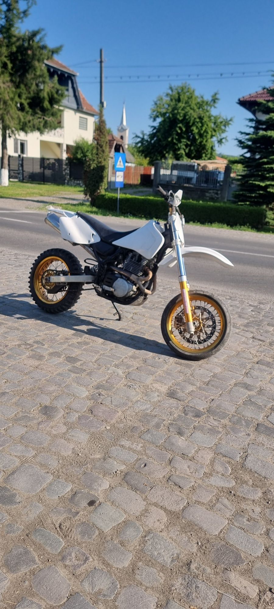 Vind sau schimb.  motor rotax an 2001 de 600 acte de Anglia .