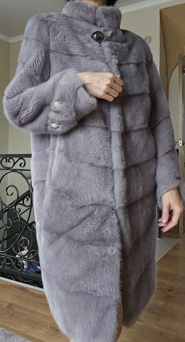 Продам норковую шубу 44 р