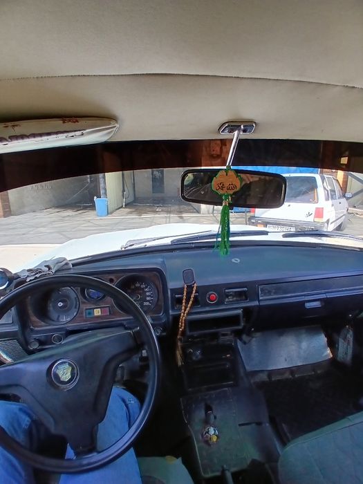 Volga 2410 sotiladi