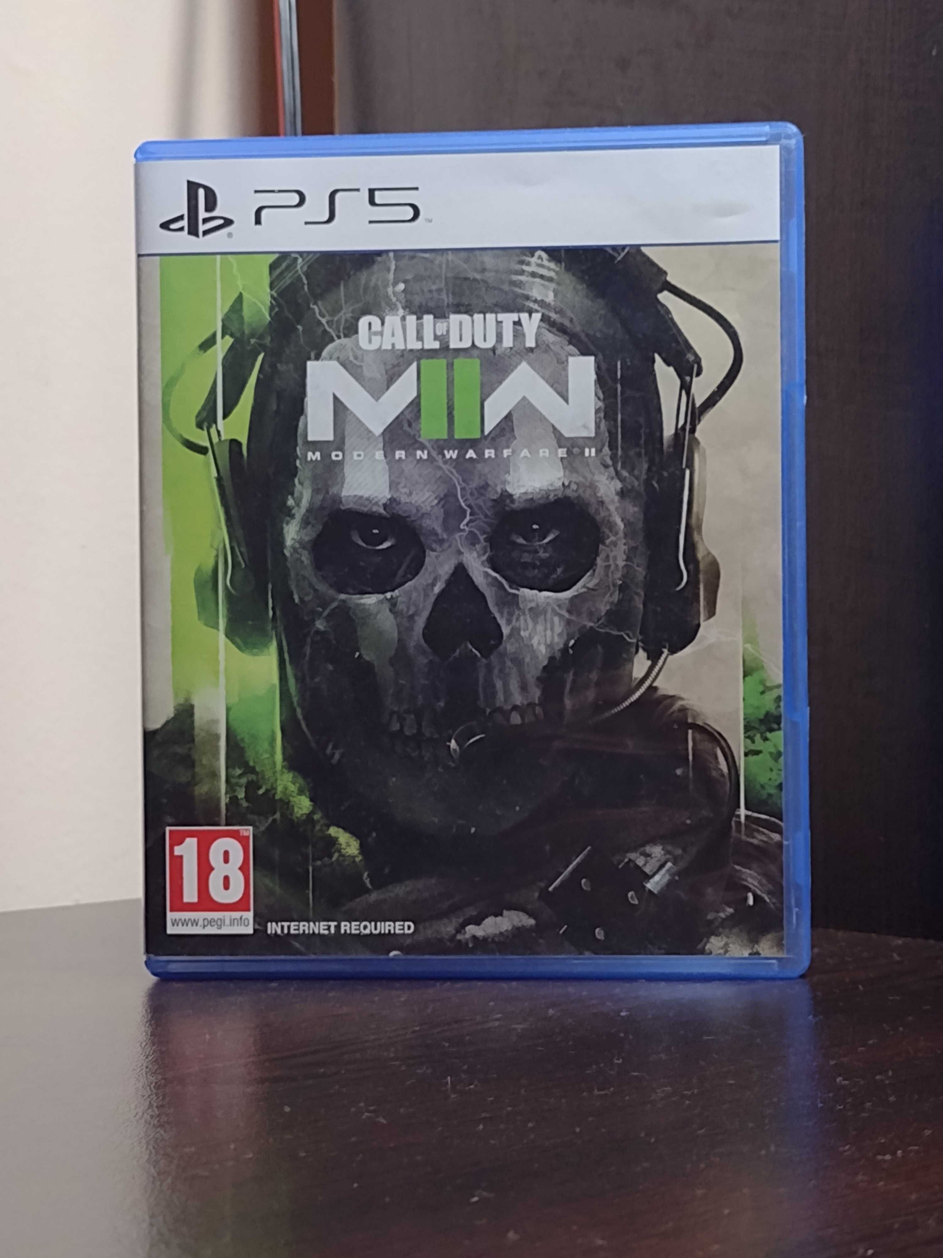 Playstation 5 + игри EA FC 24 и Call of Duty Modern Warfare 2