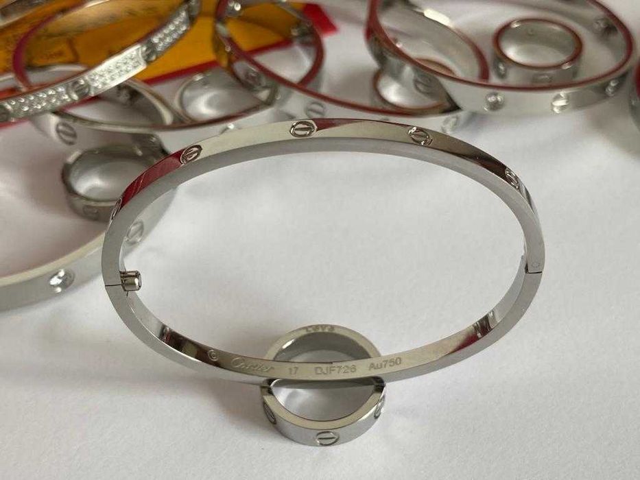 Brățara model slim Cartier LOVE 17 White Gold 750