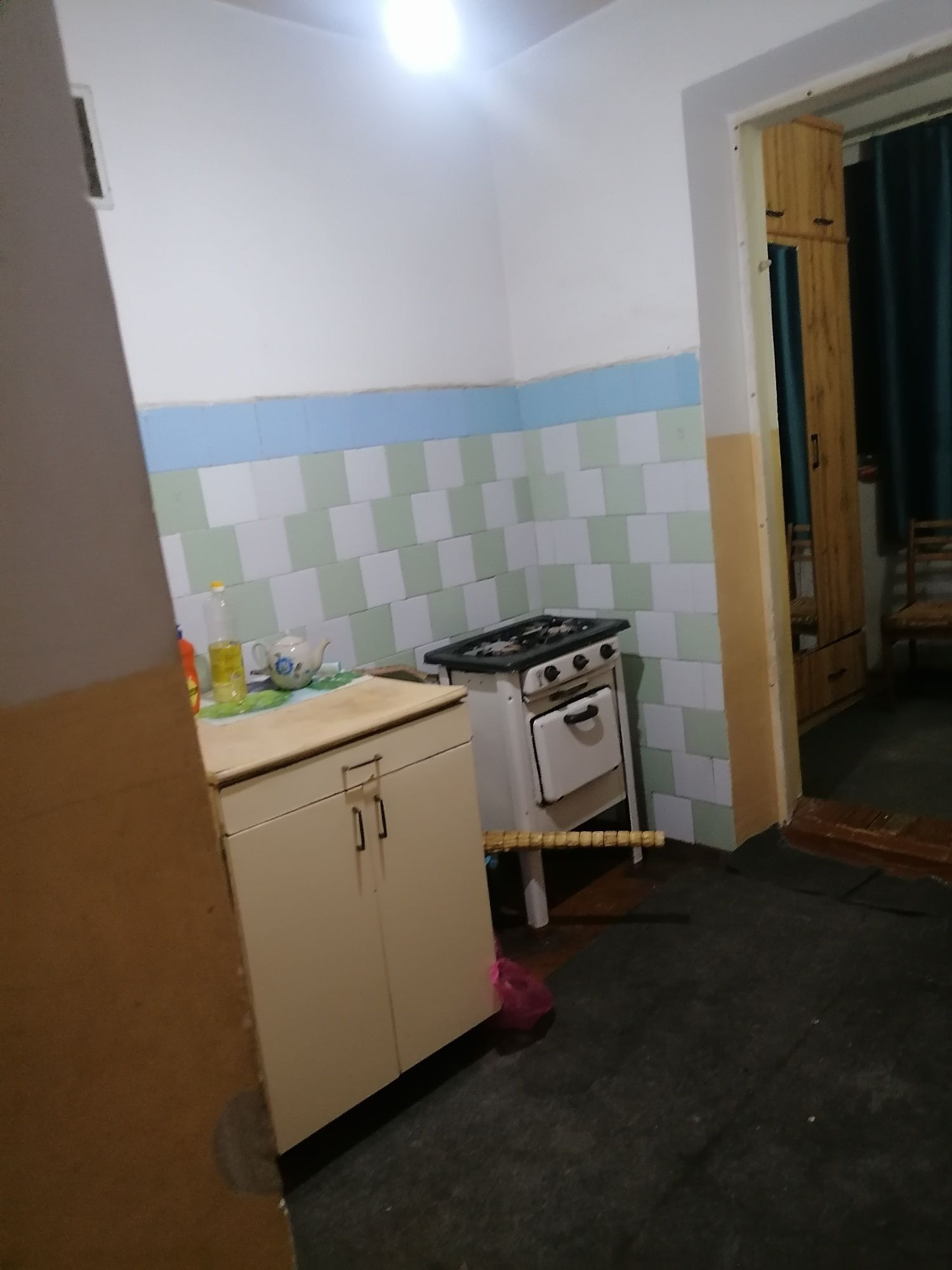Сдаю 1-ком кв. напротив Фархад.базара