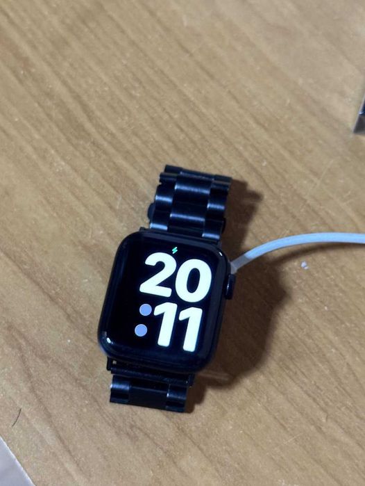 Apple Watch SE 2nd Gen 40mm GPS 2022