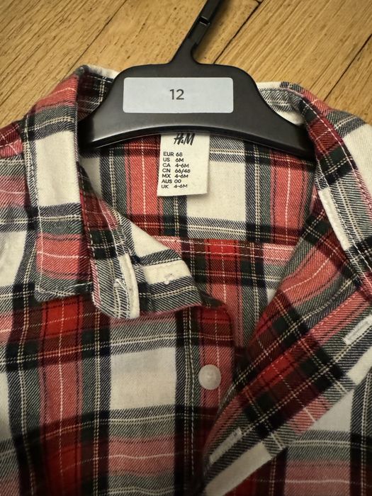 Costum H&M pentru baieti aproape nou