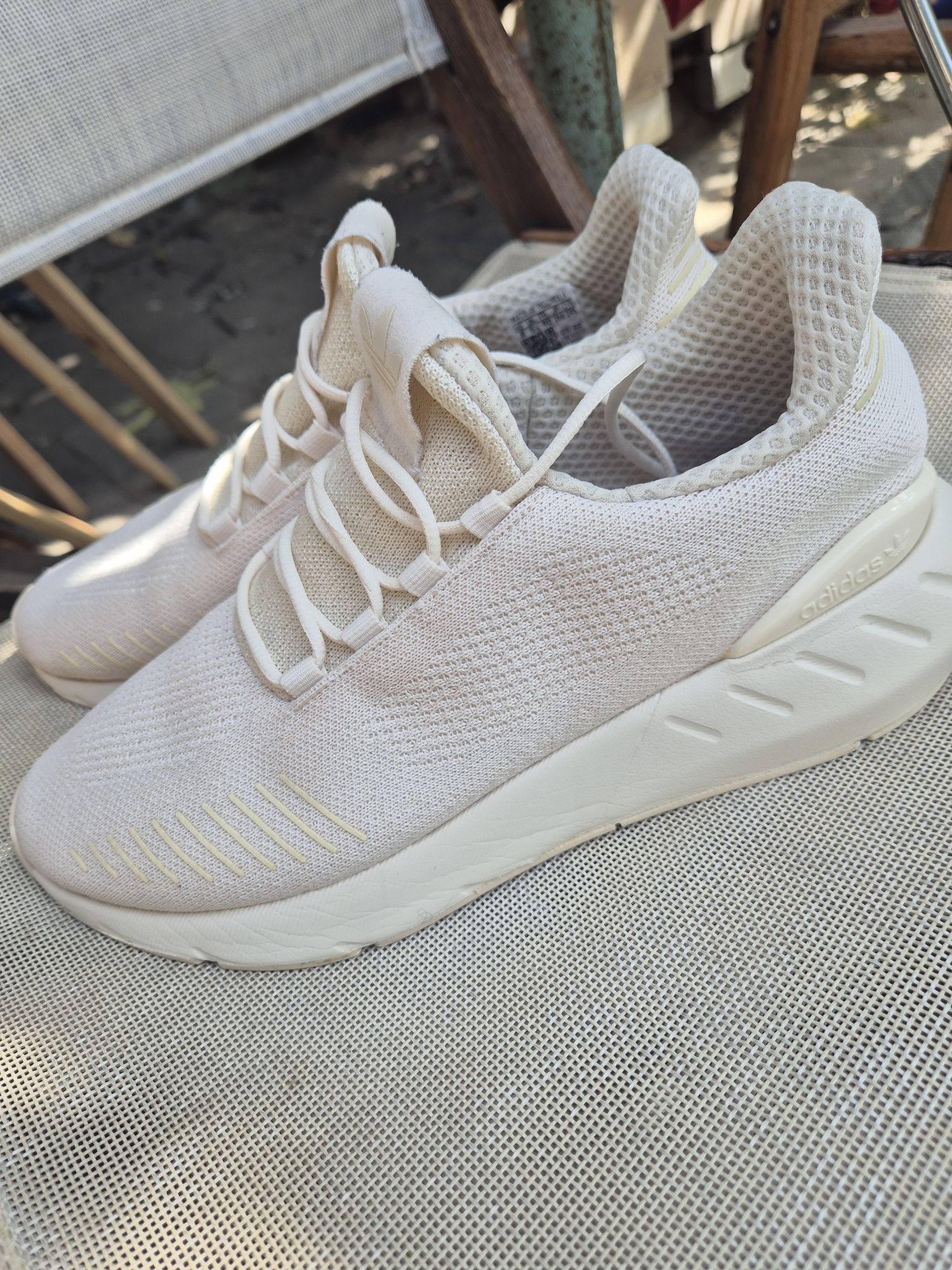 Adidas маратонки
