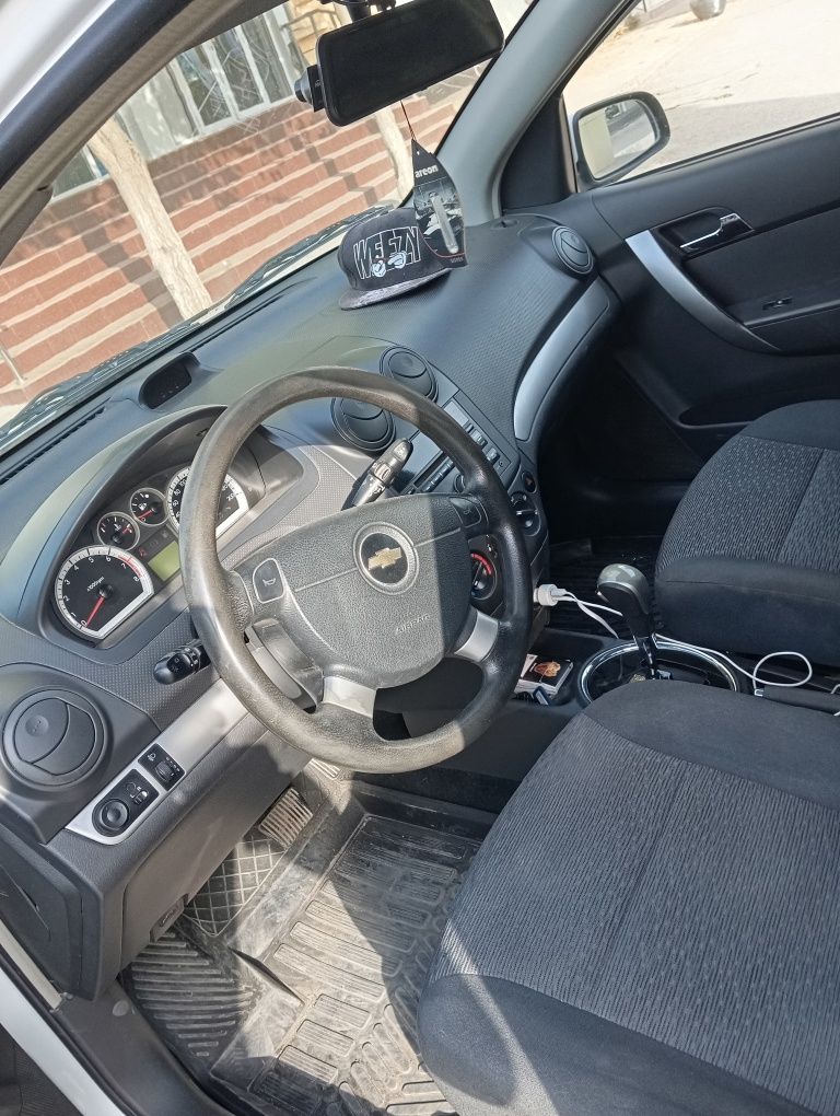 Продам нексия 3 автомат
