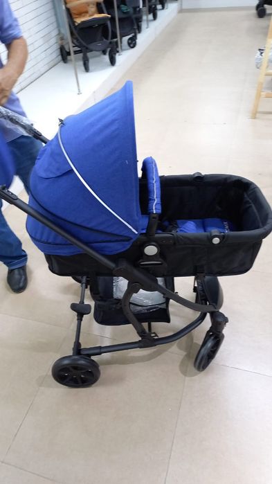 Коляска почти новая