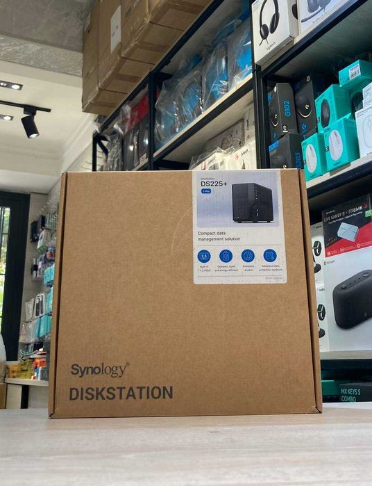 Сетевое хранилище NAS Synology DS225+