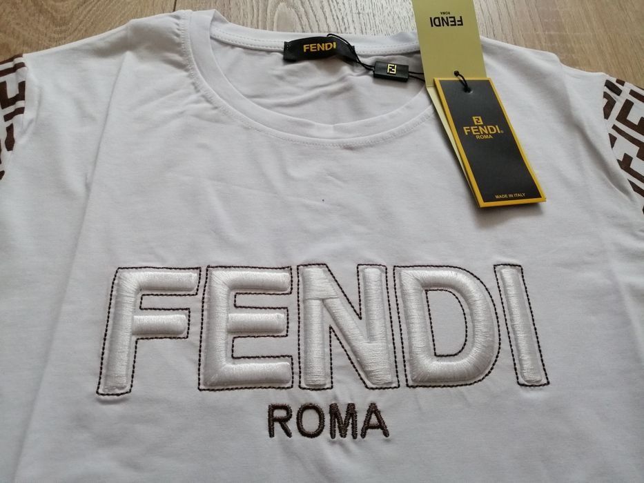 Fendi мъжка тениска в бял цвят S M L