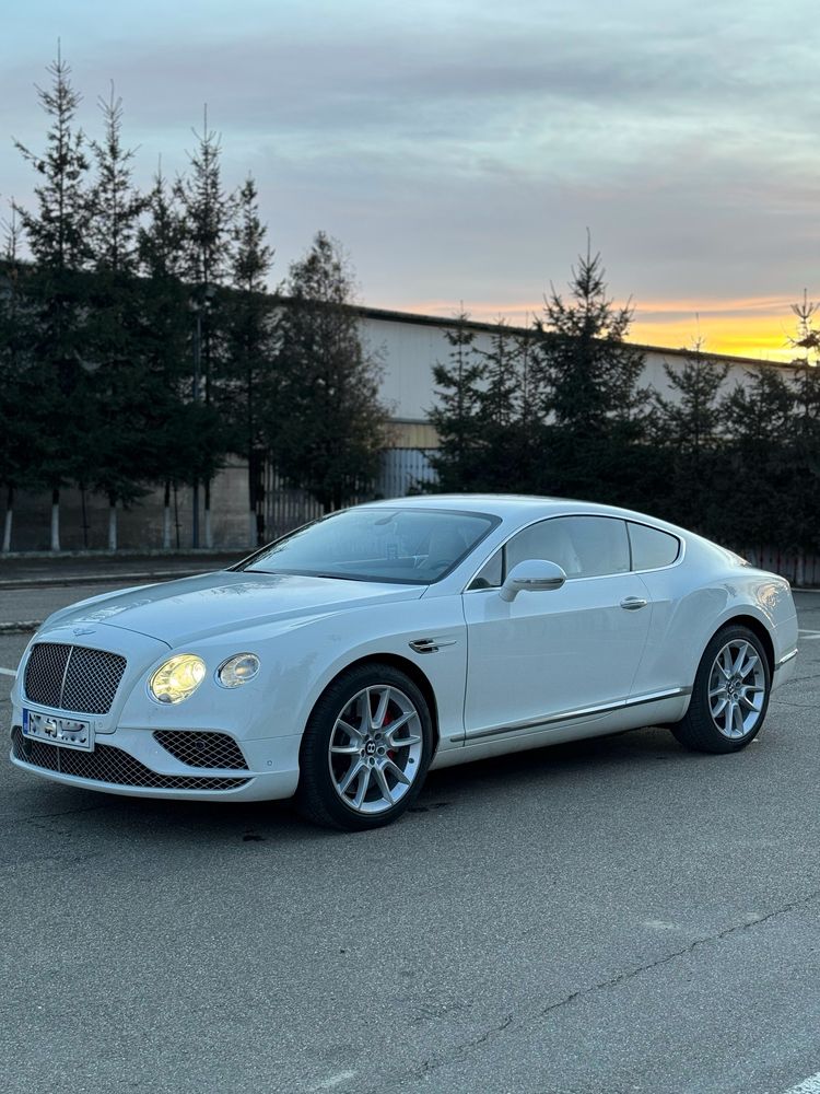 Bentley Continental V8