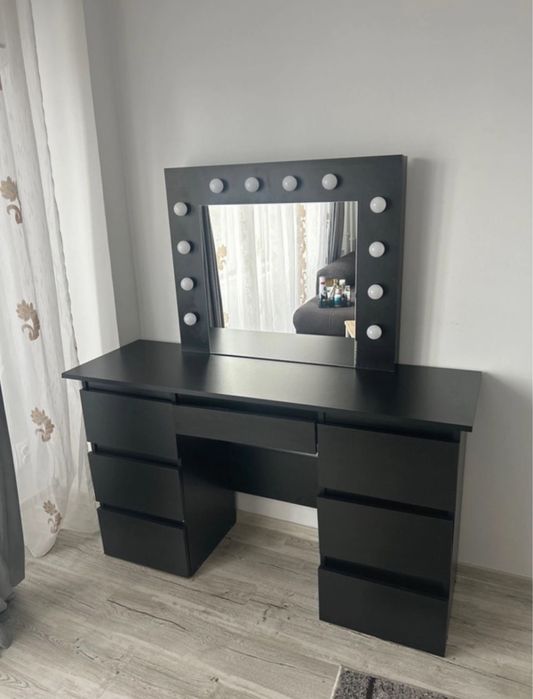 Masa de machiaj de vanzare