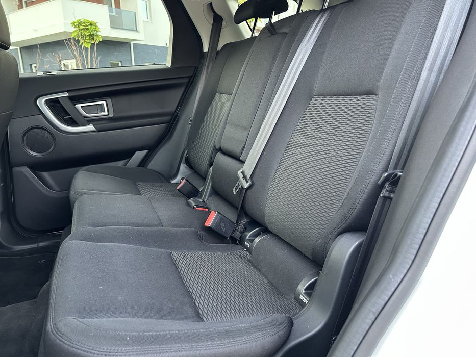 Land Rover Discovery Sport.