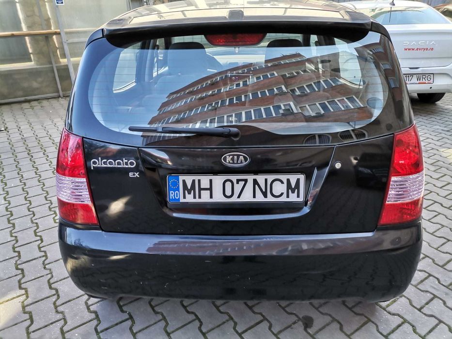 Vând Kia Picanto