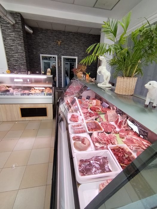 Măcelărie de vanzare