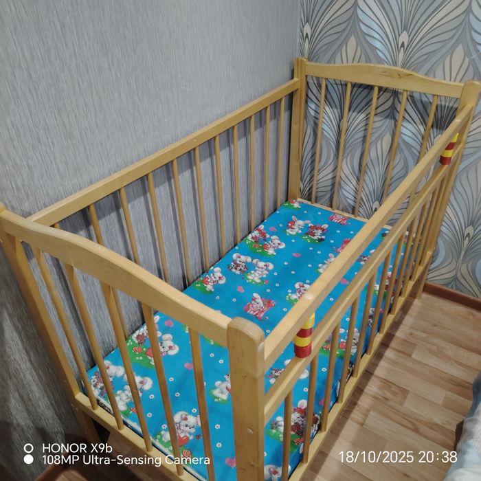 Детская кроватка
