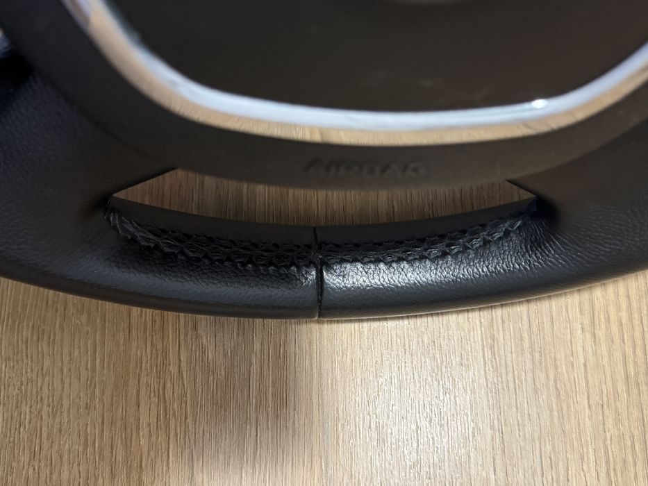 4-ри лъчев волан Skoda естествена кожа