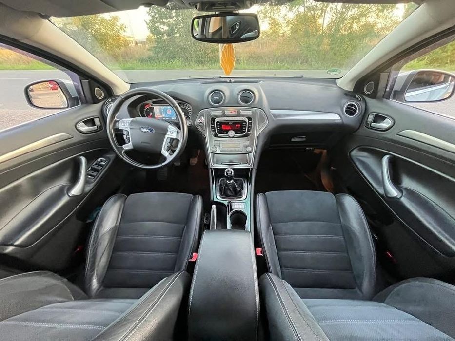 Ford Mondeo 2.0 tdci, stare impecabilă