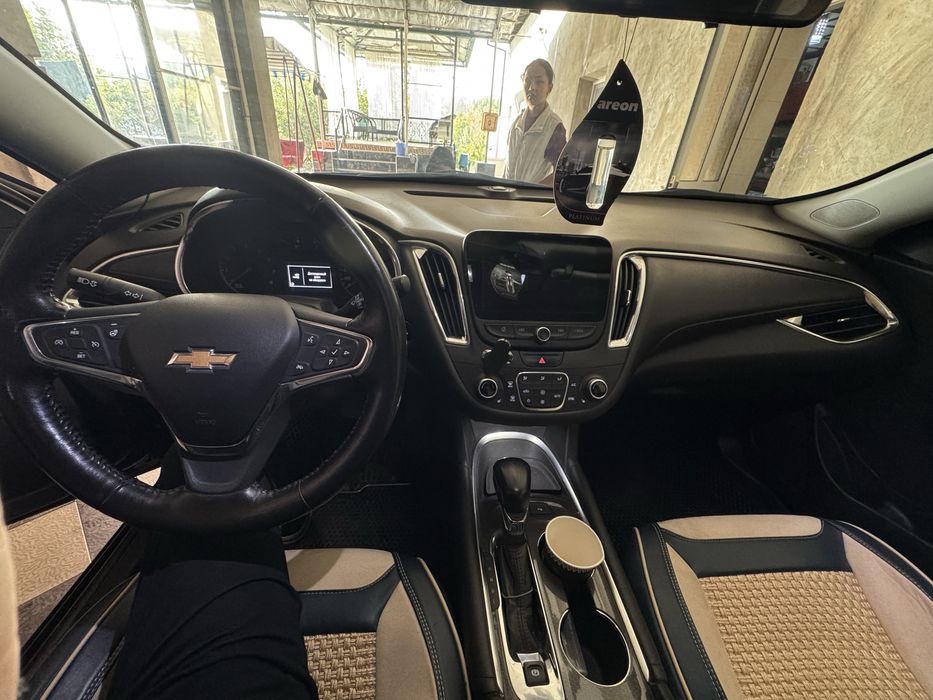 Chevrolet malibu 2