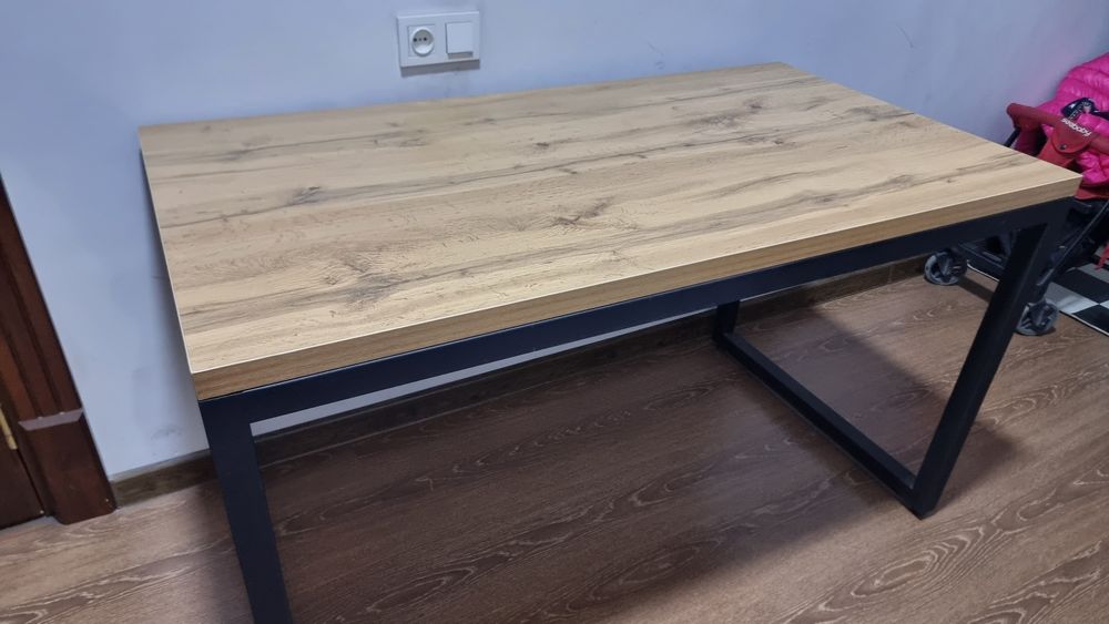 Журналний столь ЛОФТ мебел  Офисные столь 
Офис учун олинганди озгина