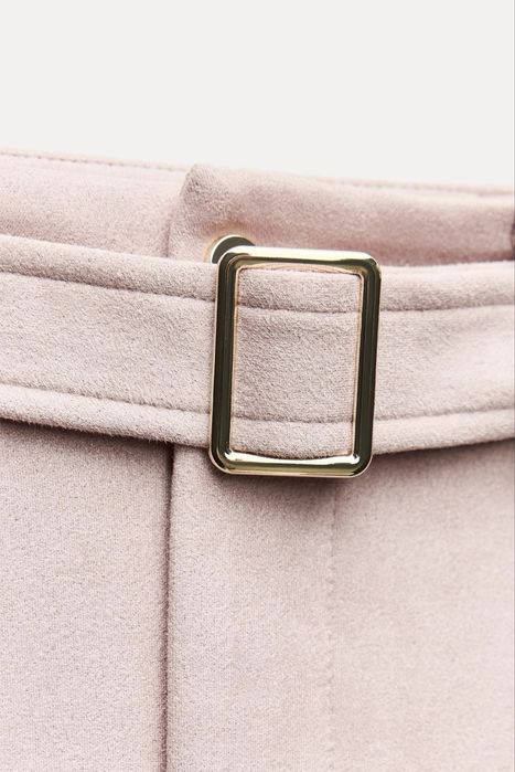 Велурена пола Zara