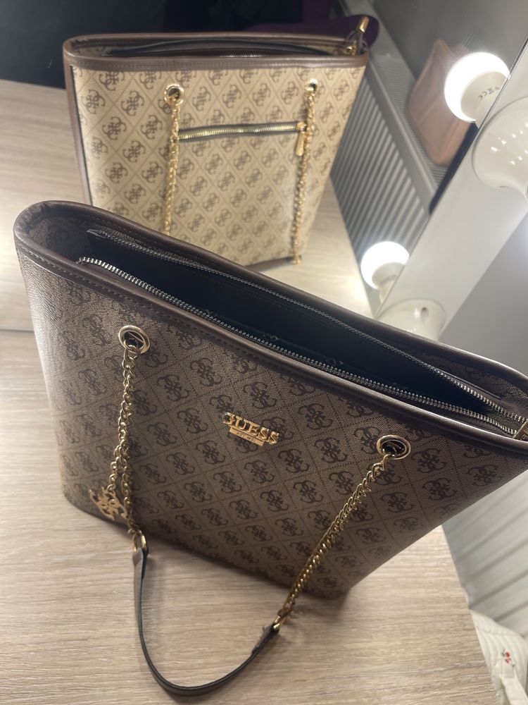 Чанта Guess в кафяв цвят