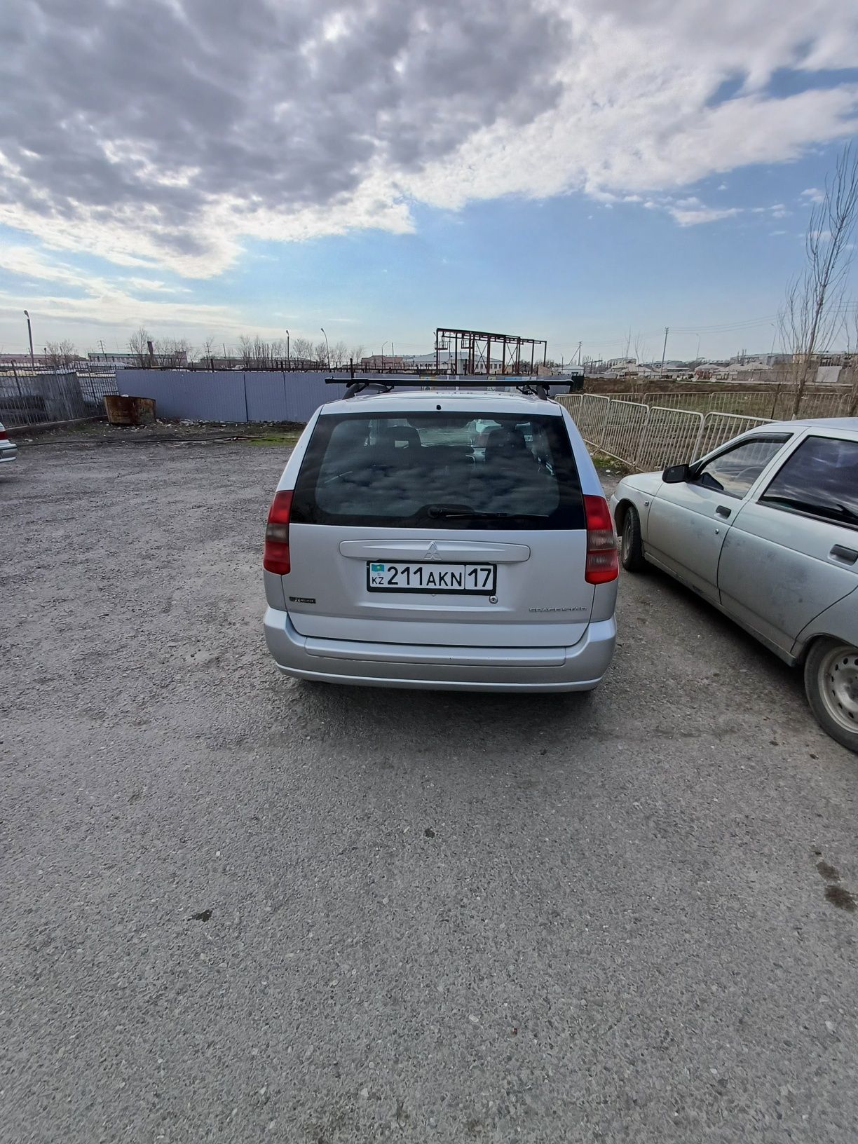 Митсубиси спейс стар сатылады. 2002 жылғы. 1.6 м3.