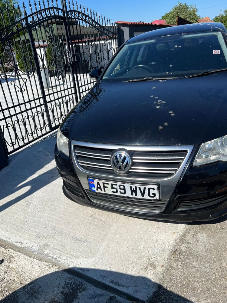 Faruri stanga / dreapta passat b6