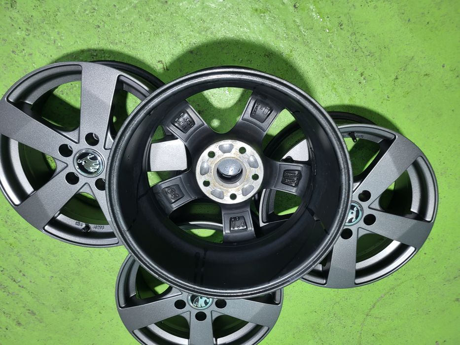 16 5x112 Skoda лети джанти 5х112 шкода