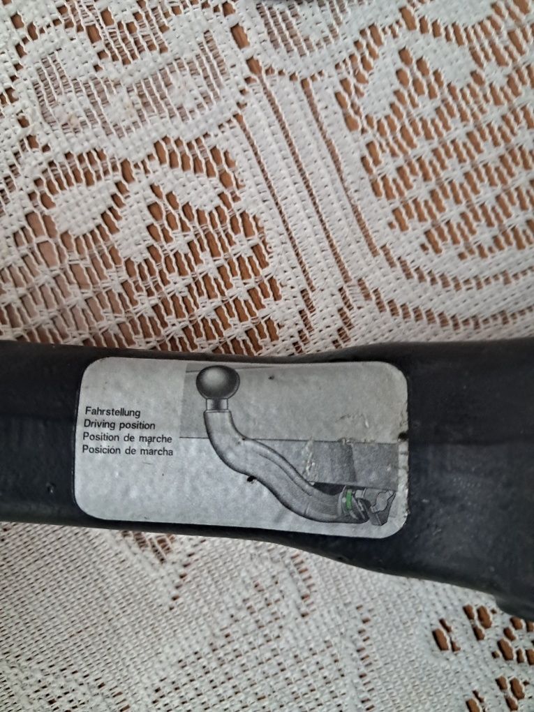 Vând cui remorcare audi a4b6