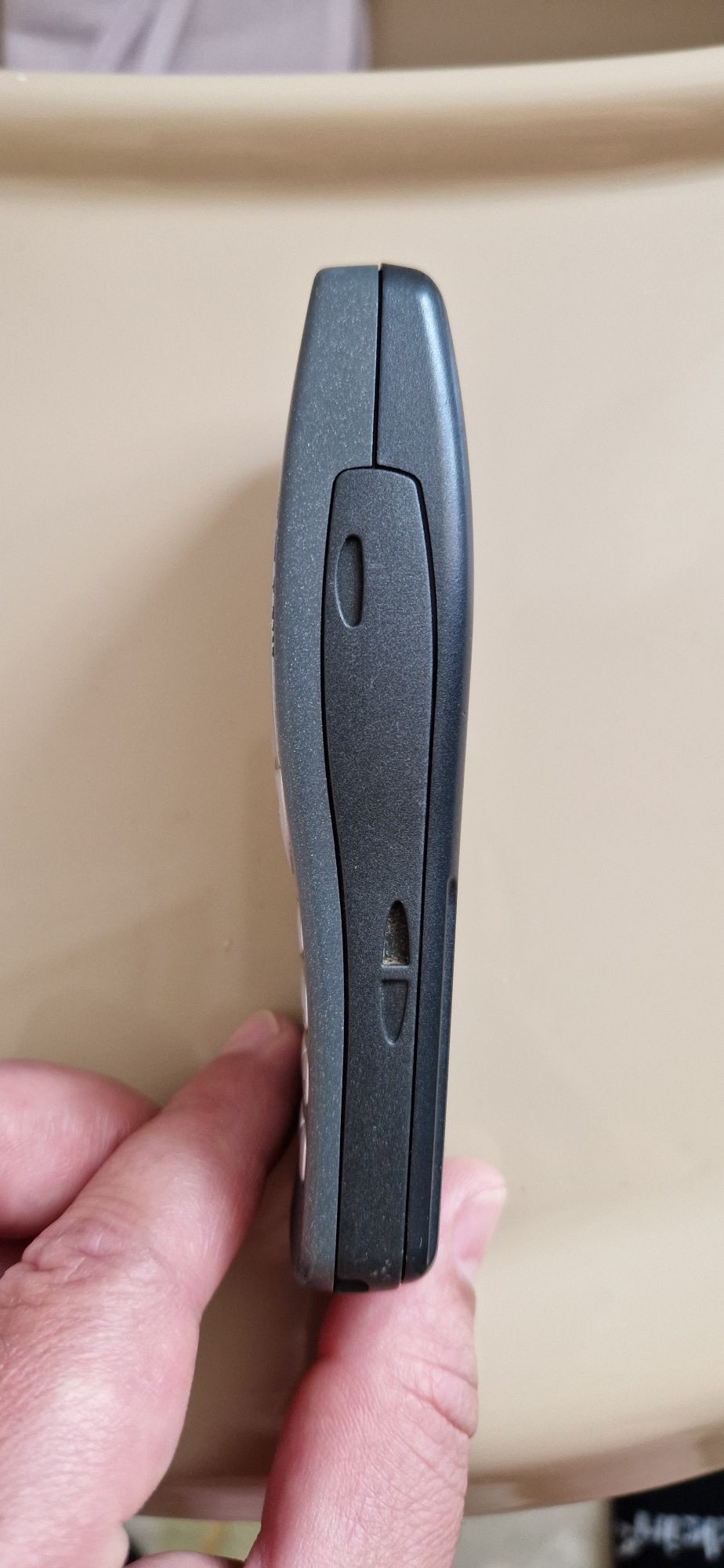 Nokia 3210 baterie slabă