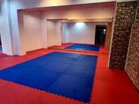 Inchiriez sala sport cu tatami-vestiar-dus