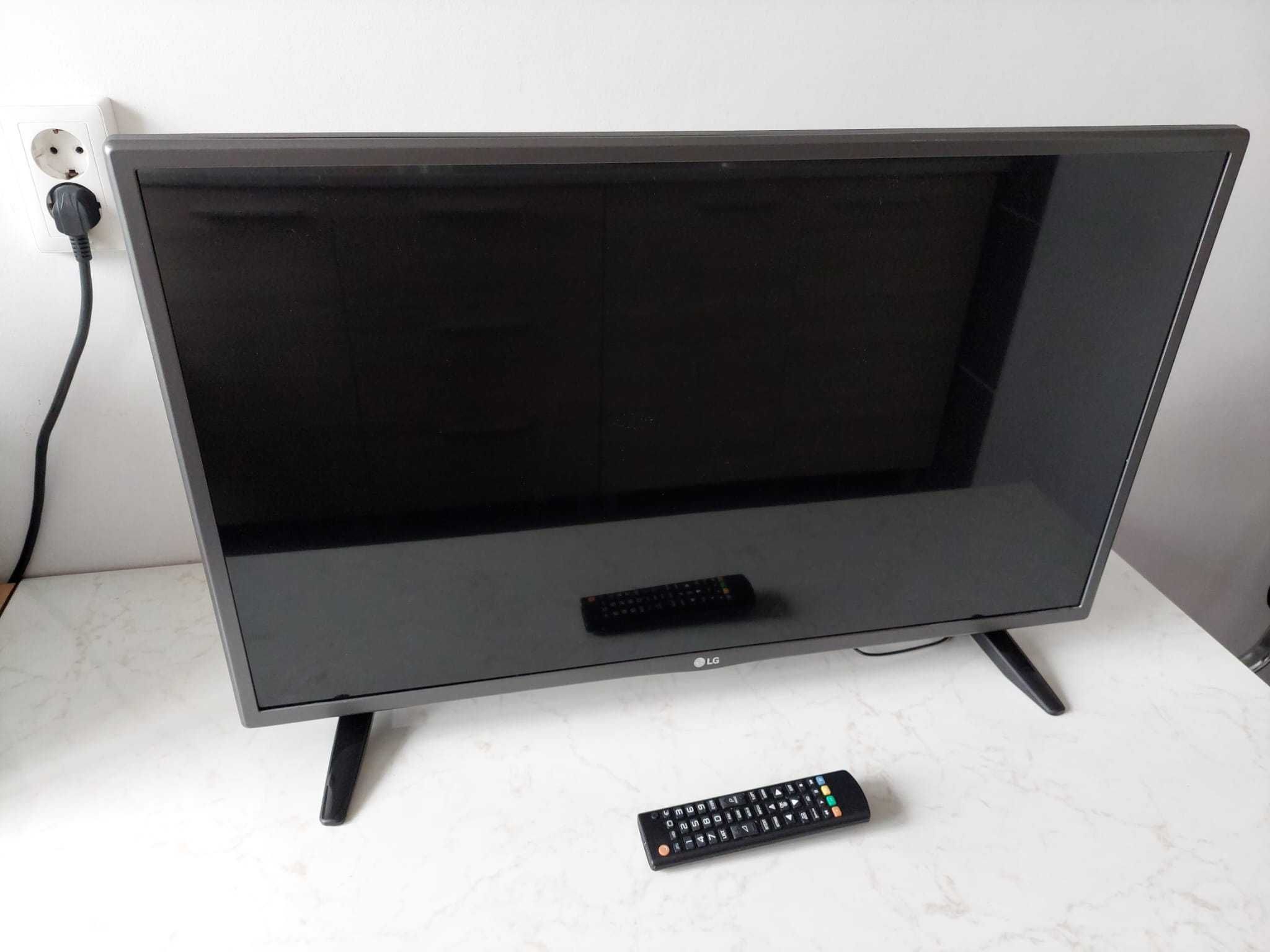 Televizor LG 32LX300C HD Non-Smart 80 cm