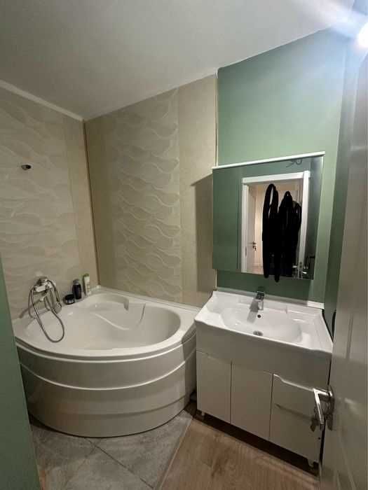 Кадышева Просторная Квартира кирпич 77м2  3/4/5 Яшнабадский район