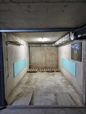 подземен гараж с ток
