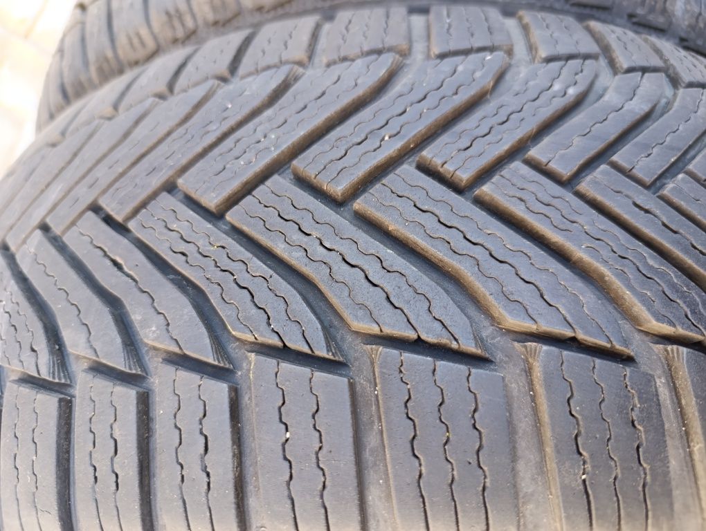 Зимни гуми 225/50/17 Michelin Alpine 6,dot 2023