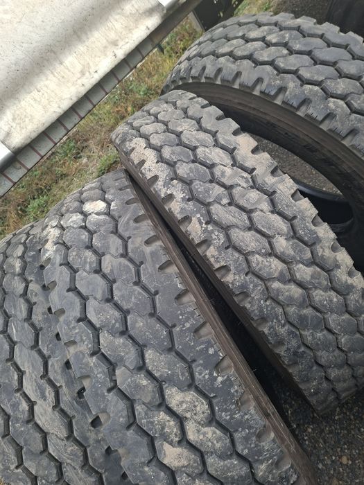 Anvelope 11R22.5 Bridgestone