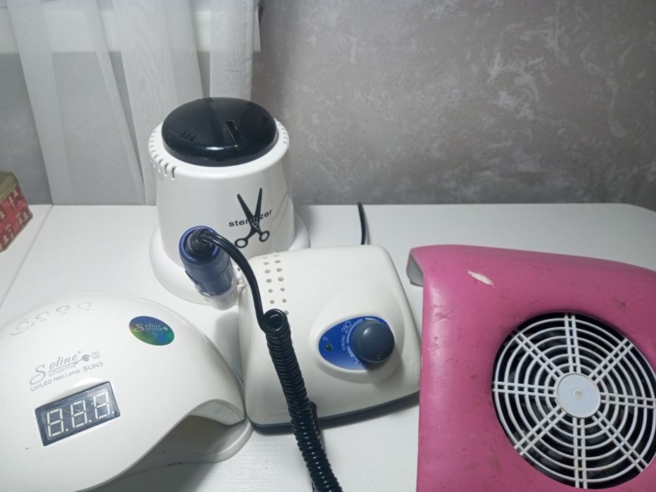 Продам материалы для маникюра