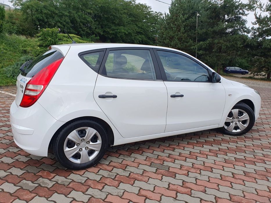 *Hyundai i30 facelift*2010*1.4benzina*109cai*euro4*germania adusa*